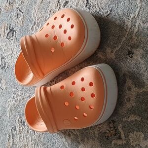 Crocs | Platform | Size 7 | Orange Cream